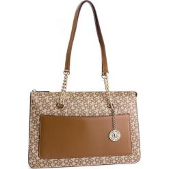 Torebka DKNY - Bryant Lg Zip Tote R74AJ009 Chino Logo-Vic CVU. Pomarańczowe torebki klasyczne damskie DKNY, bez wzorów, ze skóry ekologicznej, klasyczne, bez dodatków. Za 1069,00 zł.