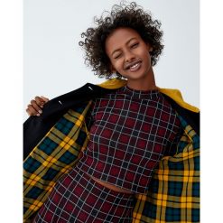 Koszulka w kratkę z długim rękawem. Koszulki damskie Pull&Bear. Za 59,90 zł.