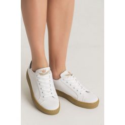 SNEAKERSY Aeronautica Militare. Białe sneakersy damskie z tkaniny. Za 379,50 zł.