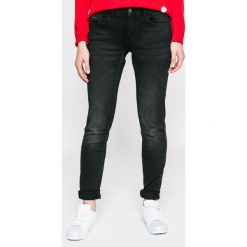 Calvin Klein Jeans - Jeansy. Czarne jeansy damskie skinny marki Calvin Klein Jeans, z aplikacjami, z elastanu. W wyprzedaży za 239,90 zł.