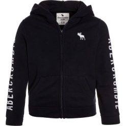 Abercrombie & Fitch LOGO CORE Bluza rozpinana navy. Niebieskie bluzy chłopięce marki Abercrombie & Fitch, z bawełny. W wyprzedaży za 152,10 zł.