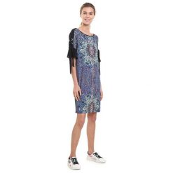 Desigual Kamizelka Damska Yamina Negro 18Wwvk90 2000 Sukienka (Rozmiar L). Szare kamizelki damskie marki Desigual, l. W wyprzedaży za 225,00 zł.