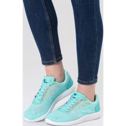 Miętowe Buty Sportowe Everybody Run!. Zielone buty sportowe damskie vices, bez wzorów, sportowe. Za 69,99 zł.