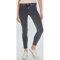 Calvin Klein Jeans - Jeansy 001. Szare rurki damskie marki Calvin Klein Jeans, z elastanu. Za 399,90 zł.