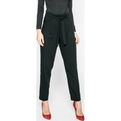 Spodnie z wysokim stanem: Vero Moda – Spodnie