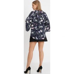 Bluzki damskie: Dorothy Perkins Petite GARDEN FLORAL FLUTE SLEEVE Bluzka navy