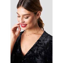 NA-KD Accessories Naszyjnik Mini Drop - Gold. Różowe naszyjniki damskie NA-KD Accessories. Za 40,95 zł.