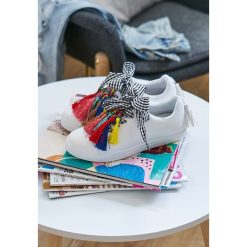 Białe Buty Sportowe Sweet Fantasy. Białe buty sportowe damskie Born2be, z materiału. Za 49,99 zł.