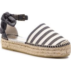 Espadryle ESPADRILLES - Divo 23327-38613-1 Small Chiloe/Negro. Czarne espadryle damskie Espadrilles, z aplikacjami, ze skóry, bez obcasa. W wyprzedaży za 299,00 zł.