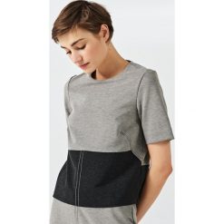 Simple - Top. Szare topy damskie marki Simple, z dzianiny, eleganckie, z dekoltem w łódkę. W wyprzedaży za 239,90 zł.