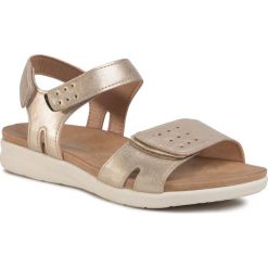 Sandały CLARA BARSON - WS1408-01 Gold. Żółte klapki damskie Clara Barson, bez wzorów, ze skóry ekologicznej, bez obcasa. Za 79,99 zł.