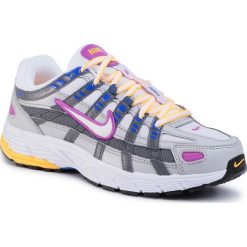 Buty NIKE - P-6000 BV1021 009 Grey Fog/White/Iron Grey. Szare buty sportowe damskie Nike, bez wzorów, ze skóry ekologicznej, sportowe. Za 469,00 zł.
