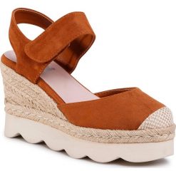 Espadryle XTI - 44011 Camel. Pomarańczowe espadryle damskie Xti, bez wzorów, ze skóry ekologicznej, bez obcasa, na obcasie. W wyprzedaży za 179,00 zł.