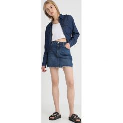 GStar ARMY CROPPED Kurtka jeansowa rinsed. Szare kurtki damskie marki G-Star, m, bez wzorów, z bawełny, bez kaptura. Za 599,00 zł.