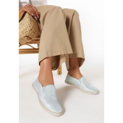 Niebieskie Slip On Marsylia. Niebieskie trampki i tenisówki damskie Born2be, bez wzorów, bez zapięcia. W wyprzedaży za 34,99 zł.