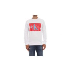 Bluzy Calvin Klein Jeans J30J307746 MONOGRAM BOX LOGO. Białe bluzy męskie Calvin Klein Jeans, m, bez wzorów, z jeansu, bez kołnierzyka, bez rękawów, bez kaptura. Za 301,98 zł.