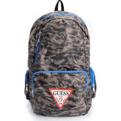 Plecak Guess. Niebieskie plecaki damskie Guess, z aplikacjami. Za 189,00 zł.