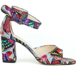 Sandałki na słupku - skóra naturalna - model 348 - kolor motyl. Sandały damskie Zapato, bez wzorów, ze skóry, bez obcasa, na słupku, bez zapięcia. W wyprzedaży za 202,30 zł.