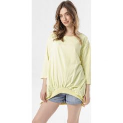 Żółta Bluza Aquasea. Żółte bluzy damskie Born2be, xl, bez wzorów, bez rękawów, bez kaptura. W wyprzedaży za 59,99 zł.