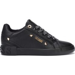Guess Puxly Tenisówki Czarny. Czarne trampki i tenisówki damskie Guess, z aplikacjami, ze skóry. Za 523,95 zł.