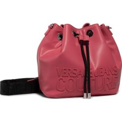 Torebka VERSACE JEANS COUTURE - E1VVBBM5 71413 500. Różowe torebki klasyczne damskie Versace Jeans Couture, bez wzorów, z jeansu, bez dodatków. W wyprzedaży za 589,00 zł.
