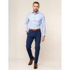Koszula Pierre Cardin 5797/000/26821. Niebieskie koszule męskie Pierre Cardin, m, bez wzorów, z bawełny, biznesowe, bez kołnierzyka, bez rękawów. W wyprzedaży za 159,00 zł.