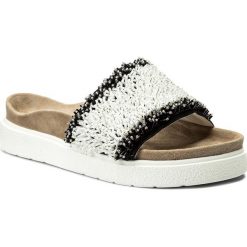 Klapki INUIKII - Strap Pearl 3060 White. Białe klapki damskie marki Inuikii, z aplikacjami, ze skóry, bez obcasa. W wyprzedaży za 579,00 zł.