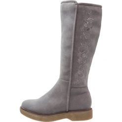 Anna Field Kozaki na platformie grey. Szare buty zimowe damskie Anna Field, z materiału, na platformie. W wyprzedaży za 161,85 zł.