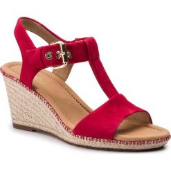 Espadryle GABOR - 22.824.48 Rubin. Czerwone espadryle damskie Gabor, bez wzorów, ze skóry, bez obcasa, na obcasie. W wyprzedaży za 349,00 zł.
