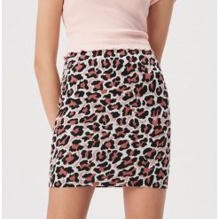 Spódnica z leopardzim wzorem - Wielobarwn. Szare spódniczki damskie Sinsay, s, bez wzorów. Za 29,99 zł.