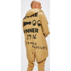 Scotch & Soda - Parka. Pomarańczowe parki męskie marki Scotch & Soda, xl, z bawełny, długie, z kapturem. W wyprzedaży za 519,90 zł.