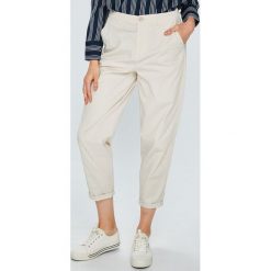 Tommy Jeans - Spodnie. Brązowe jeansy damskie Tommy Jeans, z bawełny. W wyprzedaży za 219,90 zł.