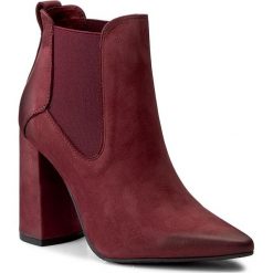 Botki CARINII - B4062 B73-000-PSK-C28. Czerwone botki damskie skórzane marki Carinii. W wyprzedaży za 279,00 zł.