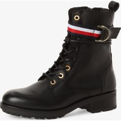 Tommy Hilfiger - Skórzane kozaki damskie, czarny. Czarne kozaki damskie TOMMY HILFIGER, ze skóry, eleganckie, bez obcasa, bez zapięcia. Za 849,95 zł.