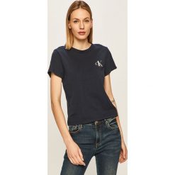 Calvin Klein Underwear - T-shirt CK One. Czerwone bluzki damskie Calvin Klein Underwear, s, z nadrukiem, z elastanu, casualowe, z okrągłym kołnierzem, z krótkim rękawem. Za 139,90 zł.