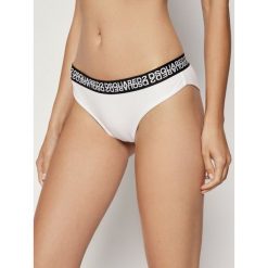 Figi klasyczne Dsquared2 Underwear D8LL12950. Czarne figi damskie Dsquared2 Underwear, bez wzorów. W wyprzedaży za 249,00 zł.