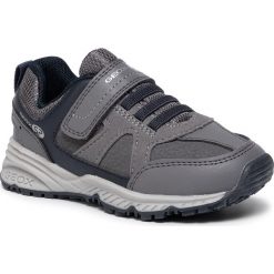 Sneakersy GEOX - J Bernie B J9411B 0BUCE C9AF4 M Anthracite/Navy. Szare trampki chłopięce Geox, bez wzorów, ze skóry ekologicznej, na rzepy. Za 179,00 zł.