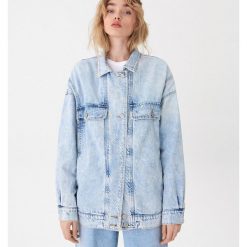 Jeansowa kurtka oversize - Niebieski. Niebieskie kurtki damskie House, s, bez wzorów, z jeansu, bez kaptura. Za 159,99 zł.