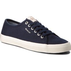 Tenisówki GANT - New Haven 16538409 Marine G69. Niebieskie półbuty damskie GANT, bez wzorów, z gumy, bez zapięcia. W wyprzedaży za 179,00 zł.