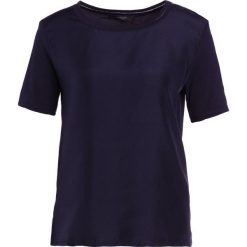 WEEKEND MaxMara HOLLY Tshirt basic blu marino. Niebieskie bluzki damskie marki WEEKEND MaxMara, xl, z jedwabiu. Za 419,00 zł.