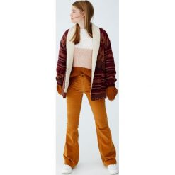 Kurtka z etnicznym wzorem. Kurtki damskie Pull&Bear. Za 229,00 zł.