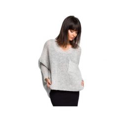 BK018 Luźny sweter z kieszenią. Żółte swetry damskie BE, bez wzorów, z poliesteru, z krótkim rękawem, długie, bez kaptura. Za 119,00 zł.