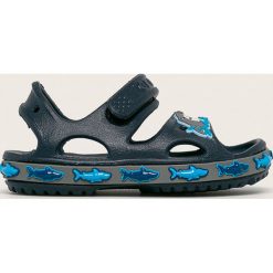 Crocs - Sandały dziecięce. Szare sandały chłopięce Crocs, z materiału, bez zapięcia. Za 149,90 zł.