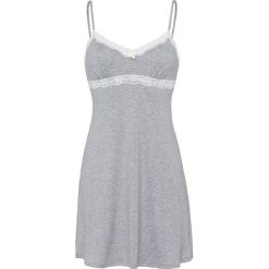 Koszula nocna w kolorze jasnoszarym. Szare koszule nocne damskie Skiny, w koronkowe wzory, z koronki, bez kołnierzyka, bez rękawów. W wyprzedaży za 77,95 zł.