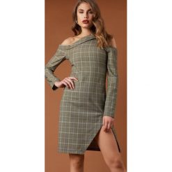NA-KD Trend Sukienka midi z wycięciami - Green,Multicolor. Zielone sukienki damskie NA-KD Trend, bez wzorów, bez kołnierzyka, bez rękawów, długie, midi. Za 242,95 zł.