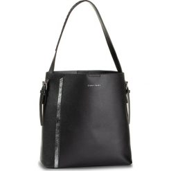Torebka JENNY FAIRY - RX0132 Black. Czarne torebki klasyczne damskie Jenny Fairy, bez wzorów, ze skóry ekologicznej, klasyczne, bez dodatków. Za 119,99 zł.