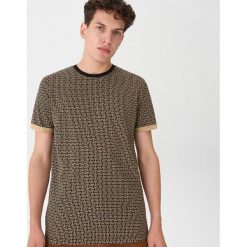Wzorzysty t-shirt - Kremowy. Białe t-shirty męskie House, s, bez wzorów, bez kołnierzyka. Za 49,99 zł.