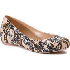 Baleriny MELISSA - Ultragirl 3Db III Ad 32542 Beige/White 51635. Brązowe baleriny damskie Melissa, bez wzorów, z tworzywa sztucznego, bez obcasa. W wyprzedaży za 209,00 zł.