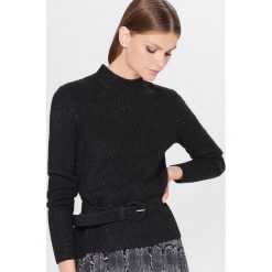 Sweter z półgolfem - Czarny. Czarne swetry damskie Mohito, s, bez wzorów, bez rękawów, bez kaptura. Za 69,99 zł.