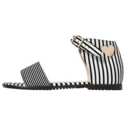 L37 Sandały Damskie Love Sandals 36 Czarny. Czarne sandały damskie L37, bez wzorów, bez obcasa, bez zapięcia. Za 549,00 zł.